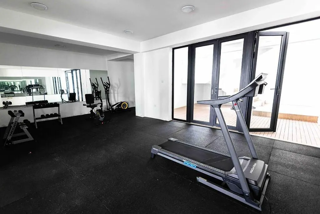 Paradise Bay Luxury Condominium - Anthony'S Place Бухта Монтего Ямайка